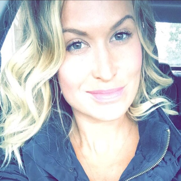 Meet your Posher, Jaime - Picture 1 of 1